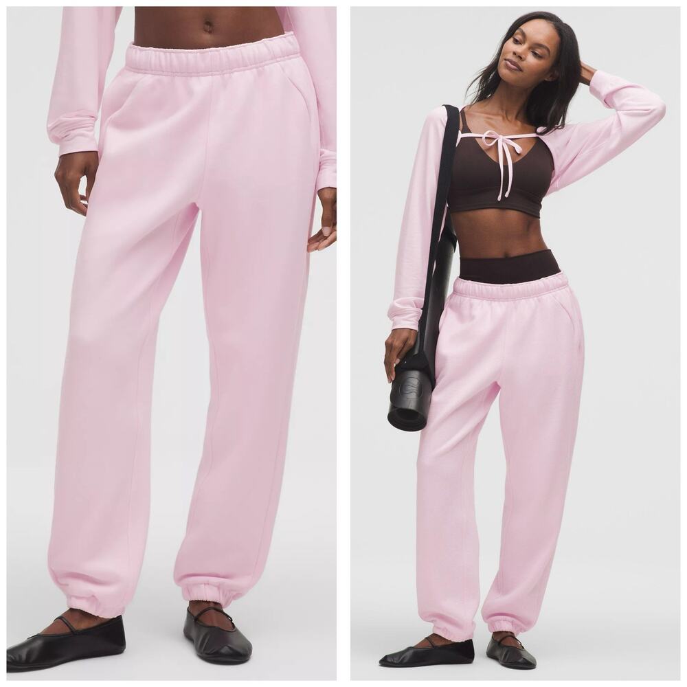 Lululemon Scuba Mid Rise Oversized Joggers Size XXS Baby Pink Comfort Oversized